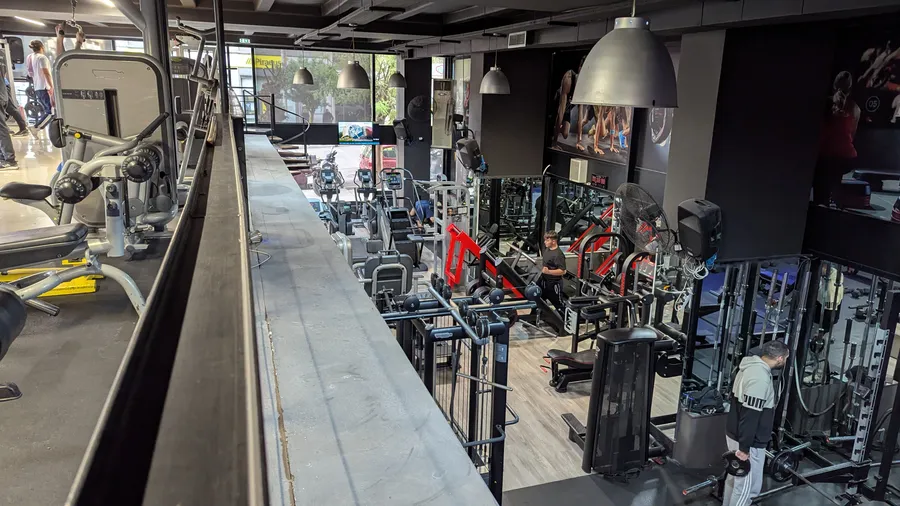 Megafit, Πειραιάς — λήψη 1 από 11